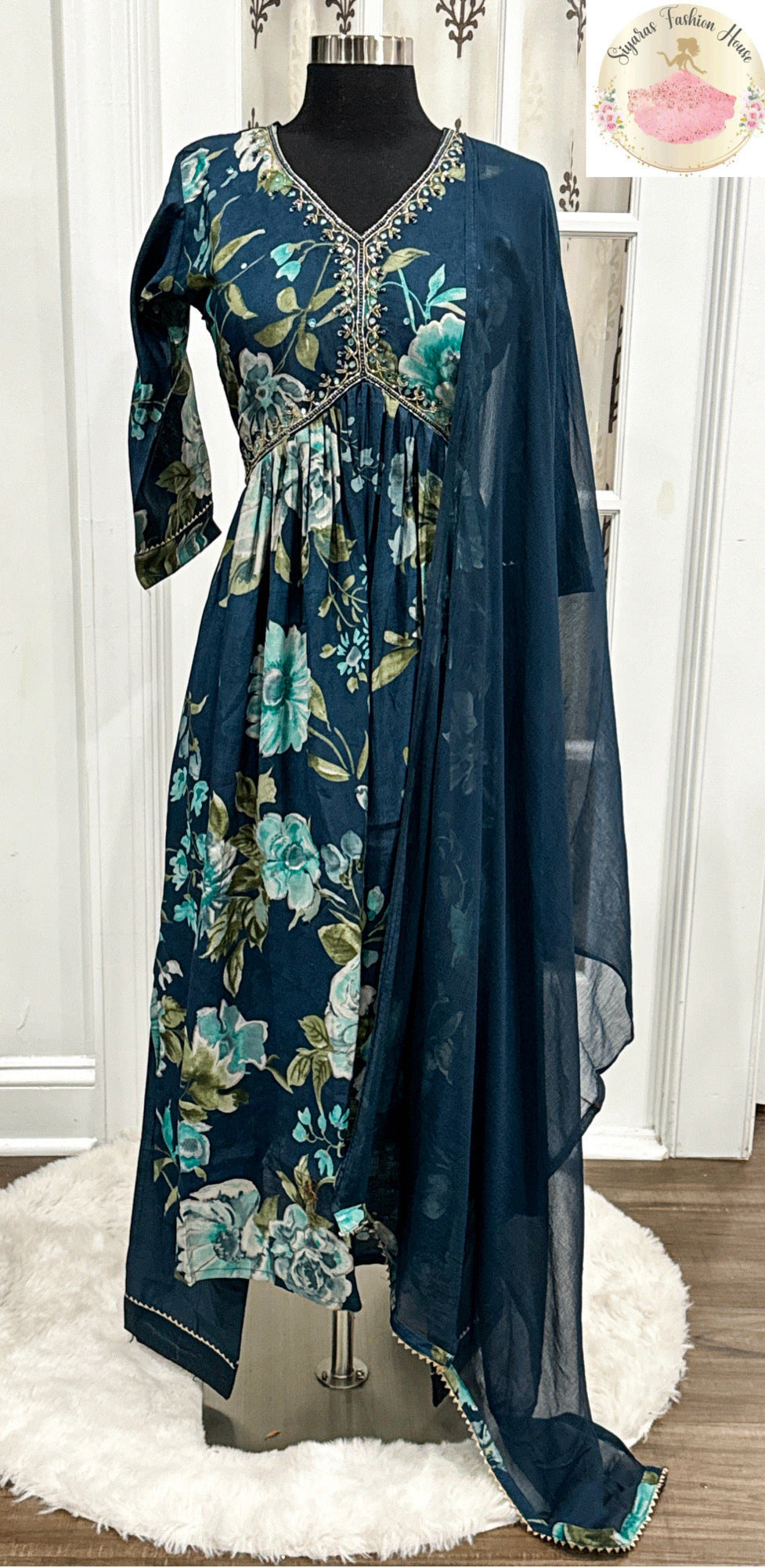 Trendy Alia cut 3 pc suit set in floral prints  pure muslin Fabric