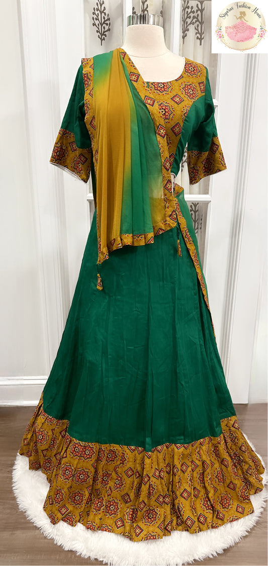 Sale Navratri Chaniya Choli in  cotton silk with geometric print and  border  fits 38 to 40 with somemargin, dandiya garbha attire Partywear