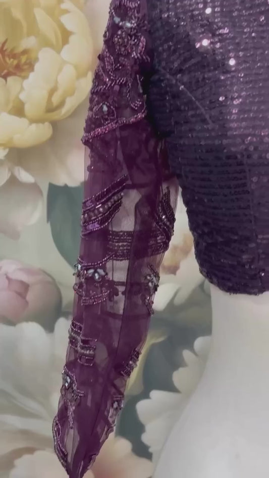 Steal the spotlight with this dazzling Sequin Saree & full-sleeve handwork blouse – pure elegance with a glam twist! 💜 Be it cocktail nights, receptions, or glam parties – this saree steals the show
Size 36 Color: Wine
