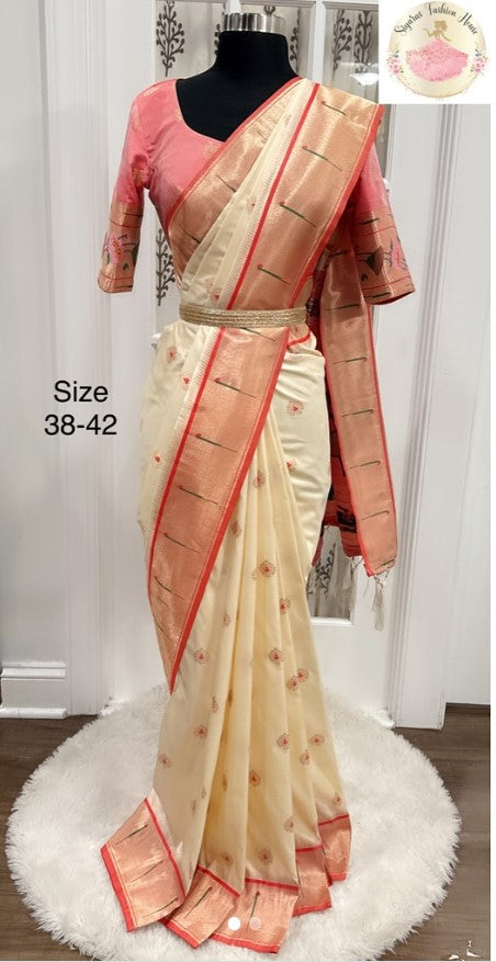 Elegant single Muniya Lotus Paithani Saree with all-over Mina Butta, contrasting blouse, and luxurious lotus pallu