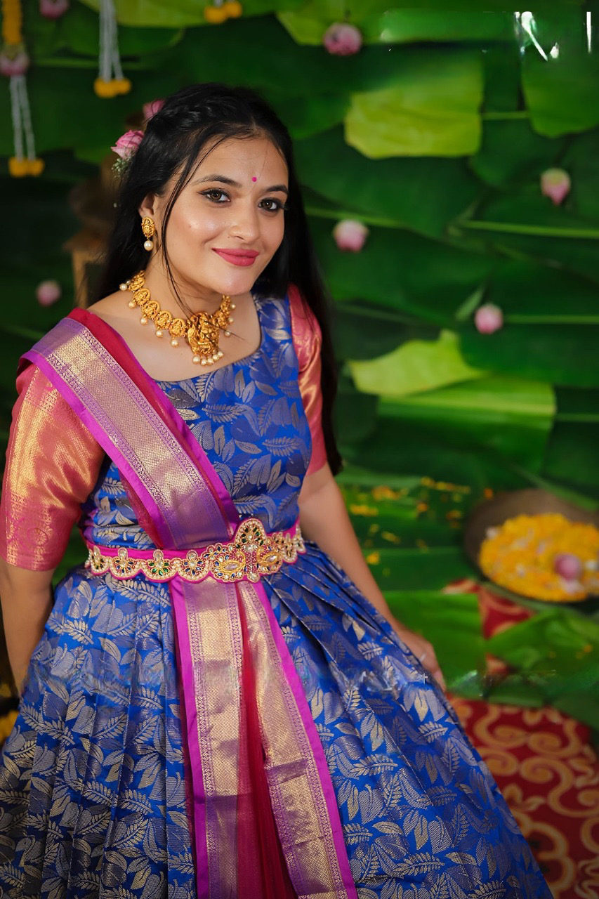 Traditional Pattu Long gown with Maggam work Belt size 40 –  siyarasfashionhouse